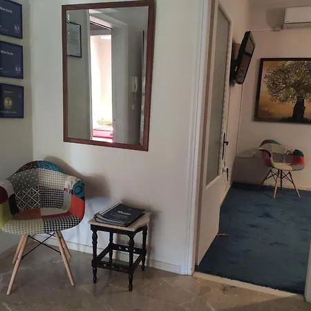 White Castle Πάτρα