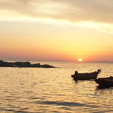 White Castle Daire Patras